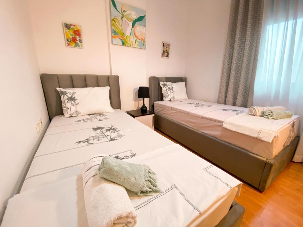 Tirana Views Apartment - Comfy & Spacious Esterno foto